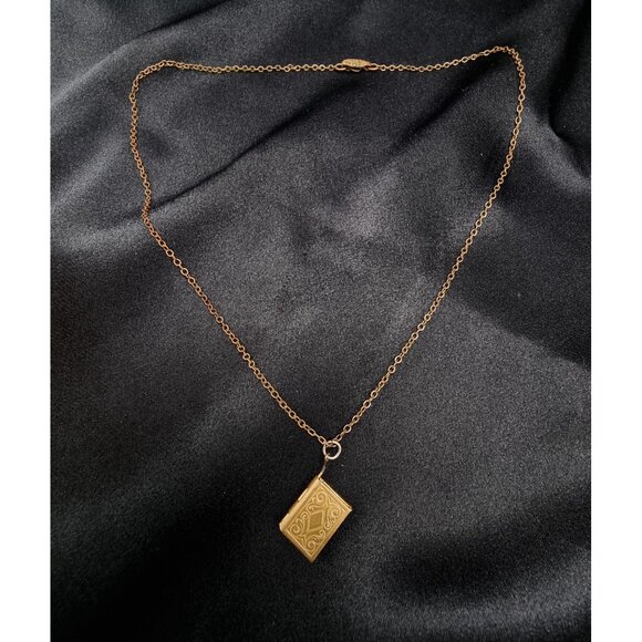 Antique (circa 1880–1915) Gold-Tone Book Locket Necklace With Ornate Detailing & - Picture 2 of 5